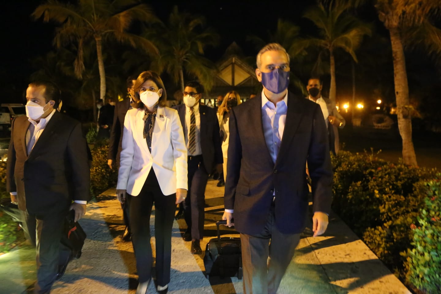 Luis Abinader en compañía de Raquel Peña y José Ignacio Paliza.